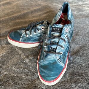 RARE blue and white Sperry Universal Studios Jaws Ltd Ed shoes size 9M